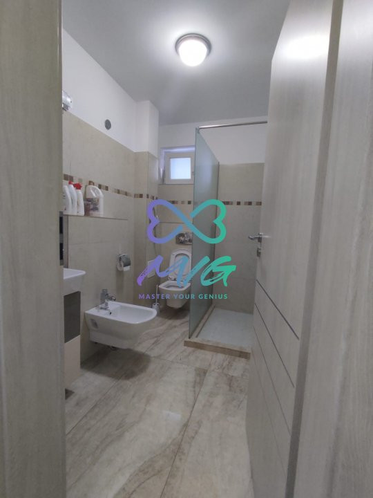 Apartament 3 camere, spațios, cu terasă și curte, Moara de vănt.